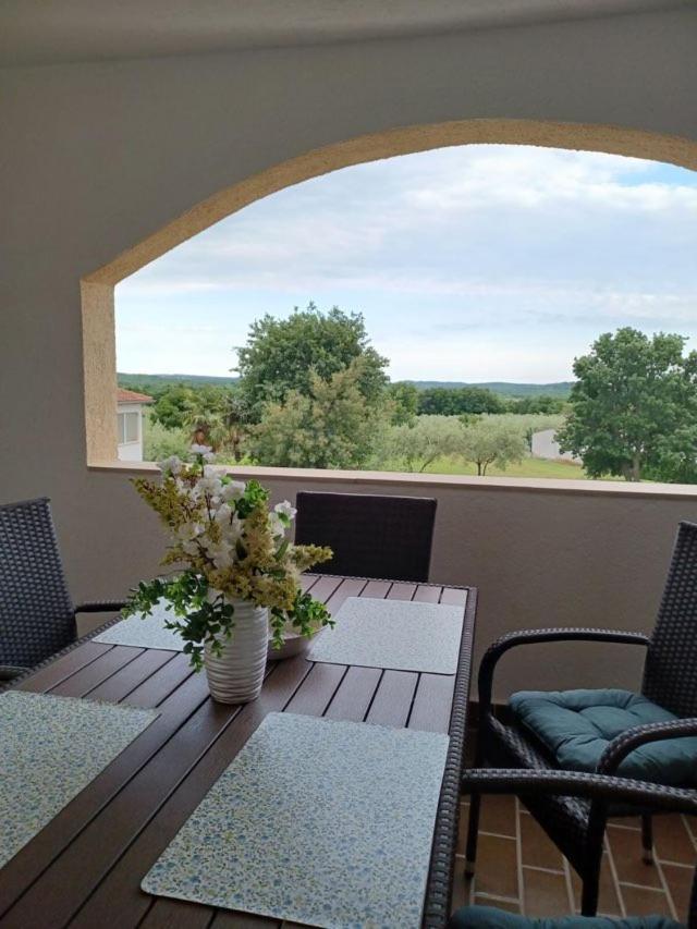 Apartmani Rina Kadumi Zewnętrze zdjęcie